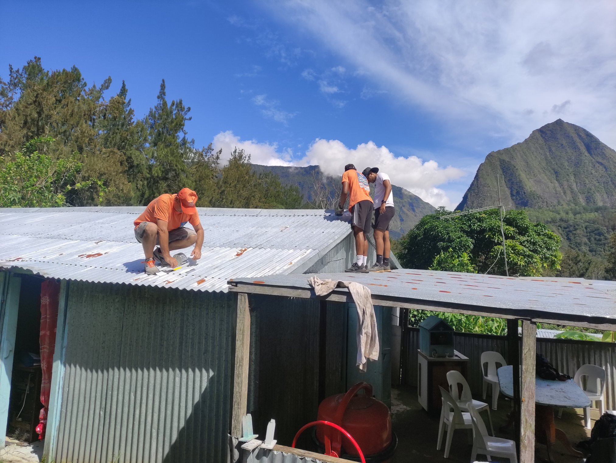 Réparation d'un toit à Ilet à Malheur