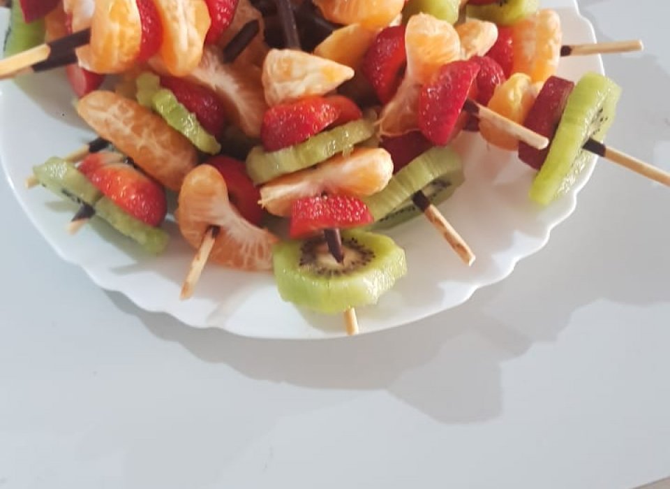 Brochettes fruits et légumes